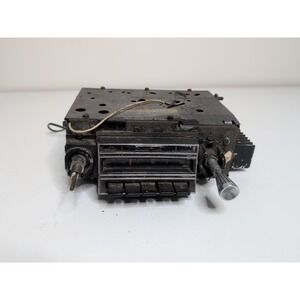 1965 CHEVROLET IMPALA BEL AIR CAPRICE AM / FM RADIO DELCO 986101 65 GM